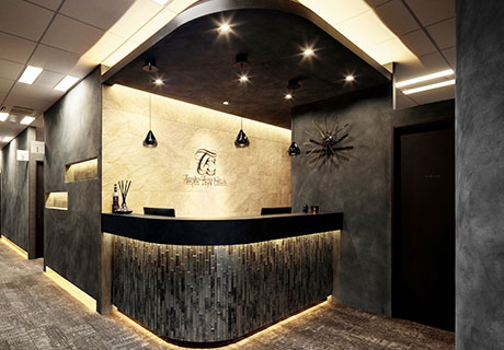 天神南駅から徒歩1分の好立地